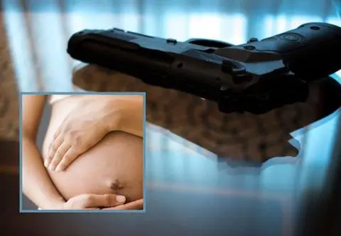 2-latek postrzelił ciężarną mamę w plecy. Broń leżała na szafce nocnej 