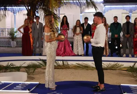 "Hotel Paradise" − te pary poznały się w programie i są do dziś razem. O kogo chodzi? 