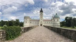 Zamek Kra­sic­kich w Kra­si­czy­nie - histo­ria, atrak­cje tury­styczne 