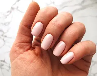 Milk nails 