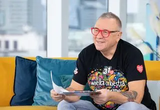 Jurek Owsiak na inauguracji drukowania puszek 32. Finału WOŚP. "Nie traćmy tego dnia. On nas łączy"