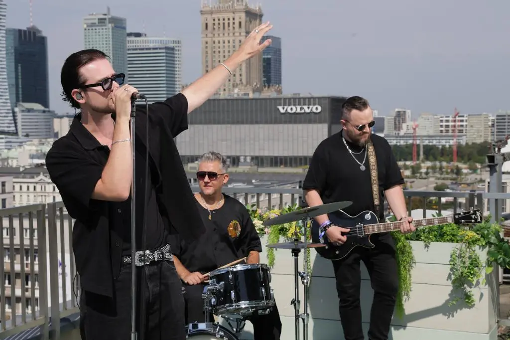 Jeremi Sikorski w utworze "Wracam"