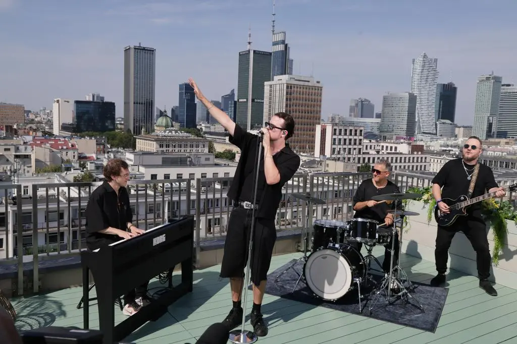Jeremi Sikorski w utworze "Wracam"