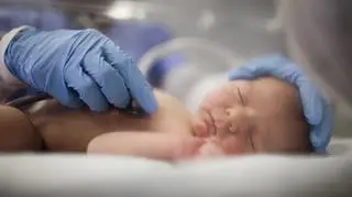 18-latka porwała ze szpitala noworodka