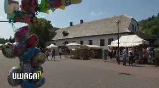 Uwaga! TVN. Niebezpieczne balony z wodorem. "Podmuch spalił córce brwi, rzęsy, fragmenty włosów i mocno oparzył rękę"