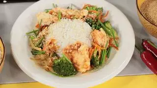 Kurczak z warzywami i domowym sosem Hoisin - chińskie przepisy Darii Ładochy