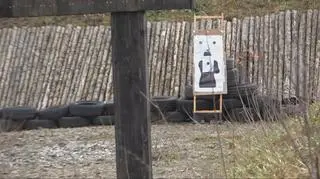 Przeraźliwy huk i pociski nad głowami. "Codziennie żyję w stresie"