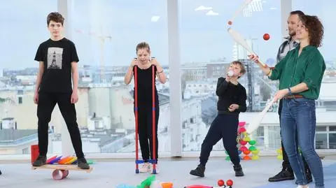 Zabawy cyrkowe wspierają sprawność dzieci i dorosłych. "Uruchamia nas w różnych obszarach"