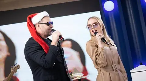 Tomasz Karolak feat. Sadowsky w piosence "Święta bez Ciebie"