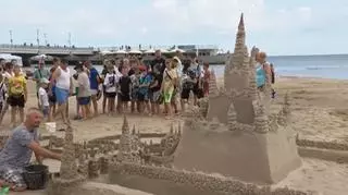 Budowanie zamków z piasku - relaks i rozrywka w jednym. Takich budowli na plaży nie widzieliście