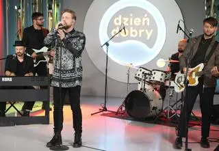 Martin Lange prezentuje utwór "Kameleon" na scenie Dzień Dobry TVN. Artyści zapowiadają debiutancką płytę