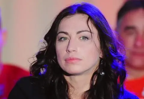 Justyna Kowalczyk-Tekieli na pierwszym zdjęciu z dzieckiem. "Młody człowiek jeszcze nie goni po górach"