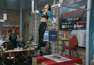 Polka pobiła rekord Guinnessa w podciąganiu na drążku. Jej wynik przeszedł najśmielsze oczekiwania