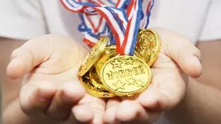 Zaprezentowano medale olimpijskie. Mają w sobie fragment symbolu Francji 