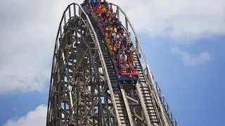 Rollercoaster – atrakcja dla odważnych. Gdzie znajduje się największy na świecie?