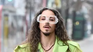 Michał Szpak zaskoczył fanów półnagim nagraniem. "Równouprawnienie powinno działać w obie strony"