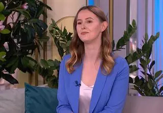 Wakacyjne grzechy, czyli savoir-vivre w podróży. "Pijemy zbyt dużo darmowego alkoholu"