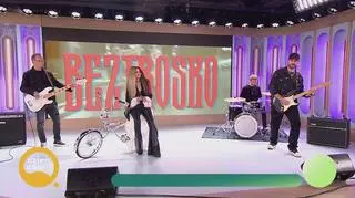 Clödie w piosence “Beztrosko” 