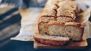 Chleb twarogowy - prosty przepis na pożywny wypiek