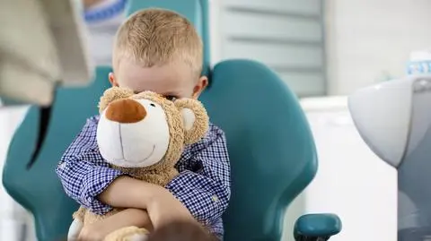 Ogromny guz na policzku chłopca. Przyczyna była zaskakująca 