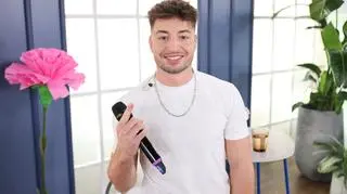 Edziu rapuje dla pań. Muzyczny Dzień Kobiet w DDTVN