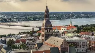 Najciekawsze miejsca na Łotwie. Co warto zobaczyć w stolicy i jaką zabrać walutę?