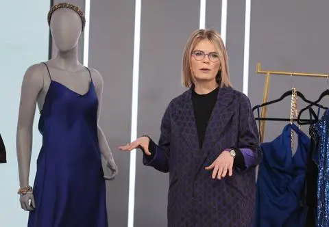 Sukienka na studniówkę na każdą kieszeń. "Udało mi się znaleźć za 39 złotych"