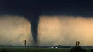 Co oznacza sen o tornadzie? To początek emocjonalnej burzy