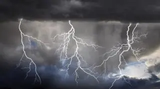 Wydano nowe ostrzeżenia IMGW. Gdzie znowu zrobi się niebezpiecznie?