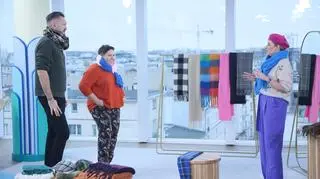 Jak modnie wiązać szalik? Stylistka pokazała kilka sposobów
