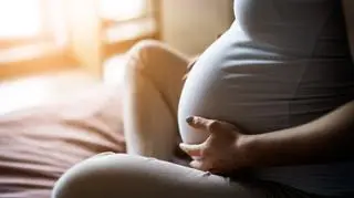 Dramat w czasie domowego porodu. "Następnego dnia mogłabym się nie obudzić"