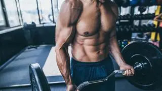 Umięśnieni mężczyźni bardziej atrakcyjni dla kobiet? Zaskakujące wyniki badań