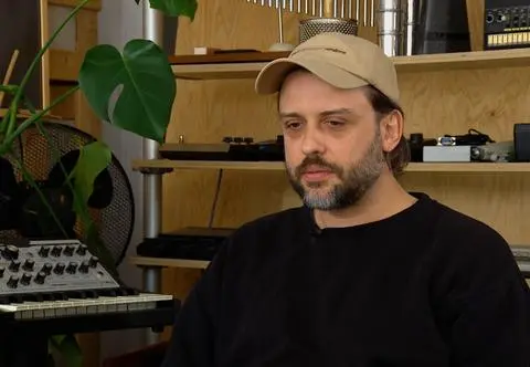 Tomasz Makowiecki na pewien czas zniknął z muzycznej sceny. "Musiałem sobie przemyśleć parę rzeczy"