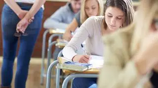 Rusza egzamin ósmoklasisty. W tym roku wcześniej niż zwykle. Najpierw język polski
