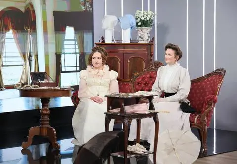 Samodzielnie odwzorowują historyczne stroje. "Moja pasja zaczęła się w domu rodzinnym"