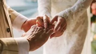 Ślub kościelny bez cywilnego – skutki dla małżonków