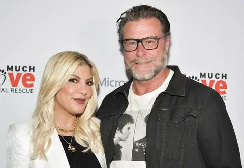 Tori Spelling rozwodzi się z mężem. "Postanowiliśmy powędrować osobnymi drogami"