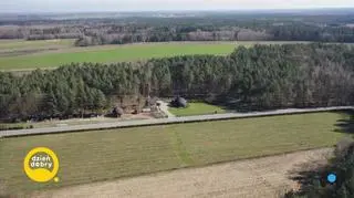 Właściciel sam wybudował dom kopułowy (napisy)