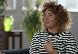 Kobiety kochają jej fryzurę. Maria Prażuch-Prokop zdradza sprawdzony patent na niesforne loki
