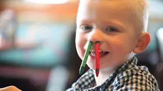 "Pocałunek mamy" - trik, który może uratować życie dziecka