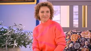 Jak wstawać z łóżka i jak nosić dziecko w pierwszych godzinach po porodzie?