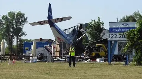 Chrcynno. Samolot pasażerski spadł na grupę ludzi. Są zabici i ranni