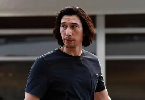 Adam Driver odwiedził Polskę. Oburzył się pytaniem widza i rzucił przekleństwami