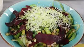 Sałatka ze szparagów i buraków