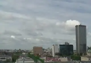 Brała lekcje u najlepszych nauczycieli śpiewu. Dziś wydaje własne single