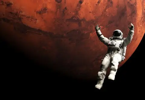 Elon Musk wysyła w kosmos statek z pierwszą całkowicie cywilną załogą 