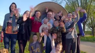 Jak wygląda opieka nad 11 dzieci? "Mam momenty, że mam ochotę wyjść i wychodzę" 