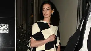 Traumatyczna droga do macierzyństwa. Anne Hathaway: "Musiałam "rodzić" na scenie"