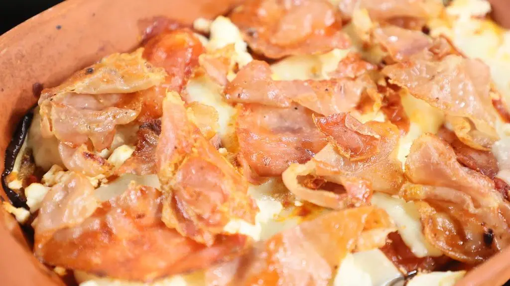 Mini parmigiana z bakłażana, z mozzarellą i chrupiącym prosciutto