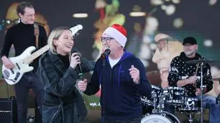 Andrzej Krzywy w świątecznej akcji. "Byłem w szoku, jak wyszedłem z tą choinką"